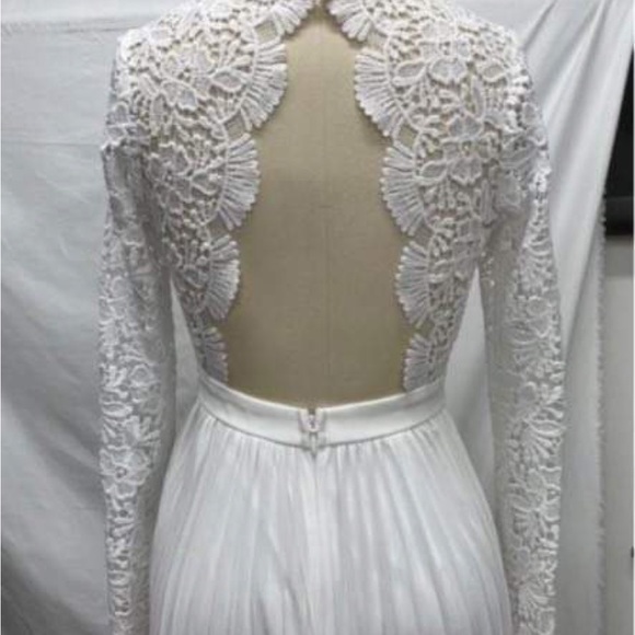 I purchased this as a second wedding dress but it was too hot for long sleeves - Picture 2 of 2